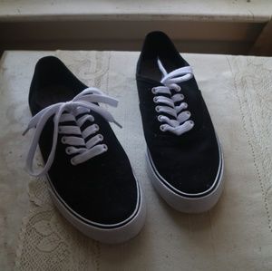 A New Day black & white van style slip on sneakers